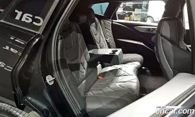 BMW XM 2024 4.4 автомат (гидро), миниатюра 11