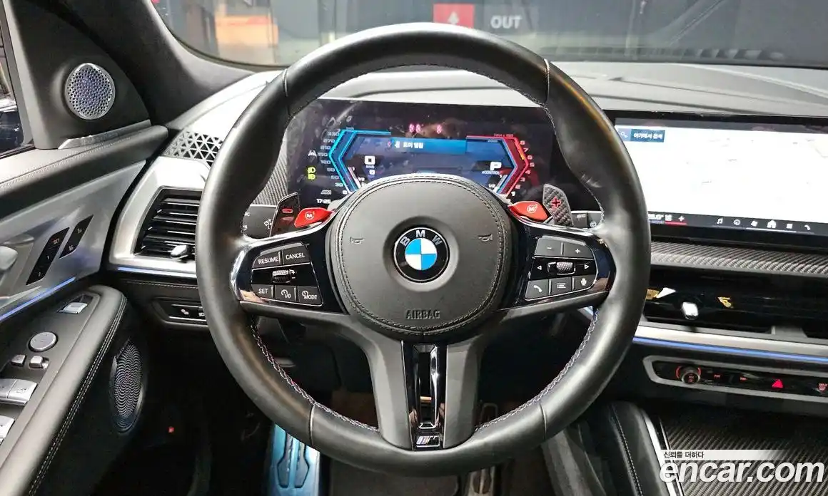 BMW XM 2024 4.4 автомат (гидро), фото 13