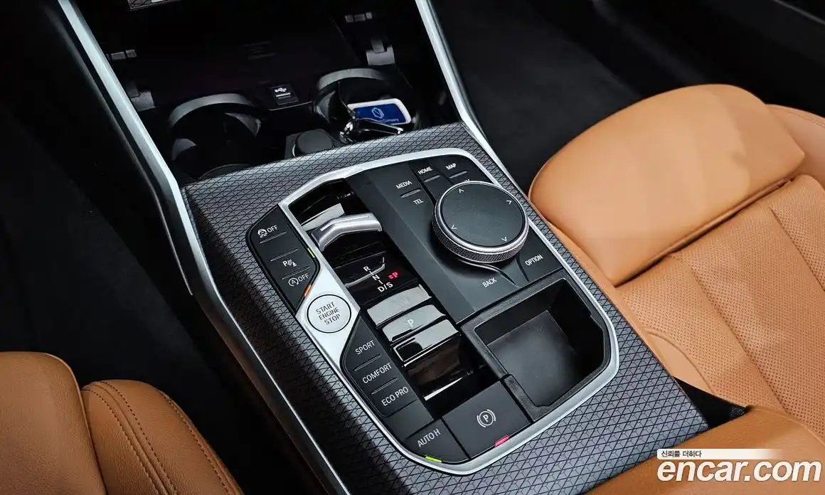 BMW 3 серия 2024 2.0 автомат (гидро), фото 12
