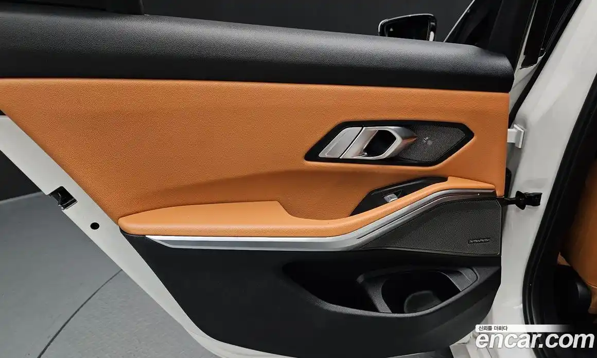 BMW 3 серия 2024 2.0 автомат (гидро), фото 15