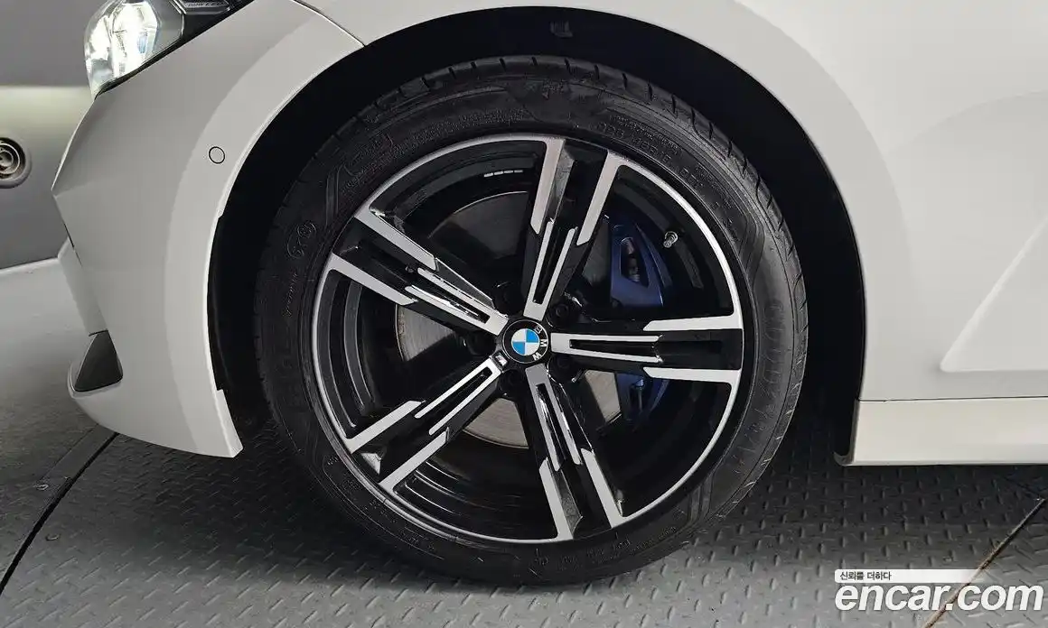 BMW 3 серия 2024 2.0 автомат (гидро), фото 5