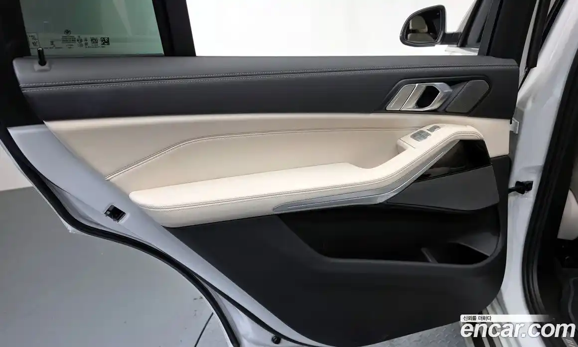 BMW X7 2024 3.0 автомат (гидро), фото 15