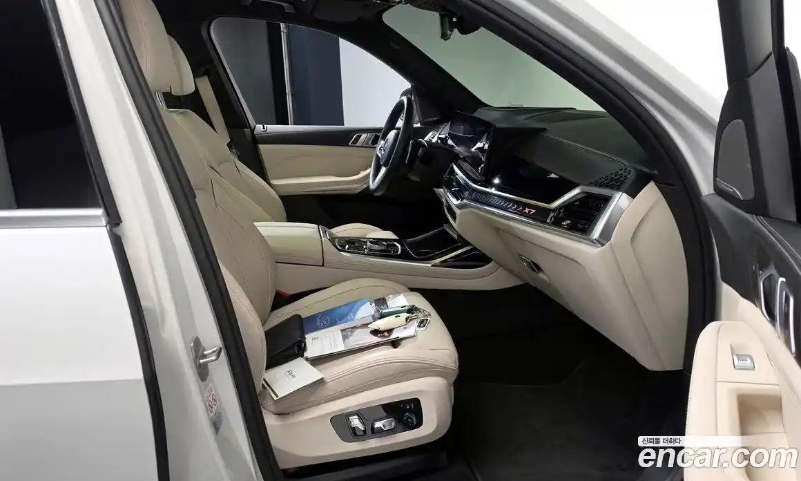 BMW X7 2024 3.0 автомат (гидро), фото 16