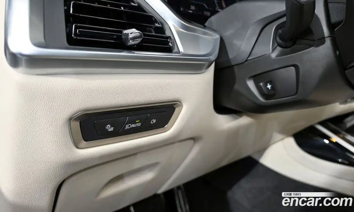 BMW X7 2024 3.0 автомат (гидро), фото 28