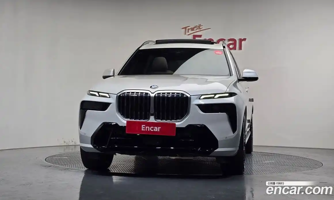 BMW X7 2024 3.0 автомат (гидро), фото 3