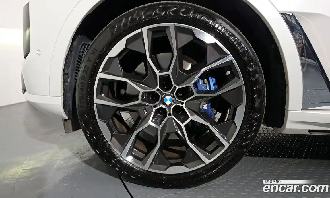 BMW X7 2024 3.0 автомат (гидро), фото 5