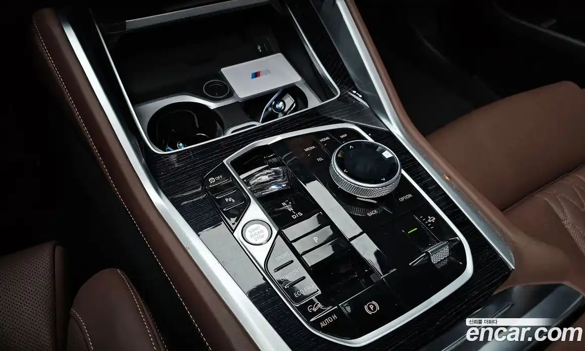 BMW X6 2023 3.0 автомат (гидро), фото 12
