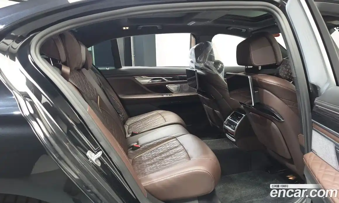 BMW 7 серия 2021 3.0 автомат (гидро), фото 11