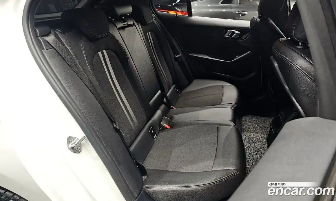 BMW 1 серия 2020 2.0 автомат (гидро), фото 12