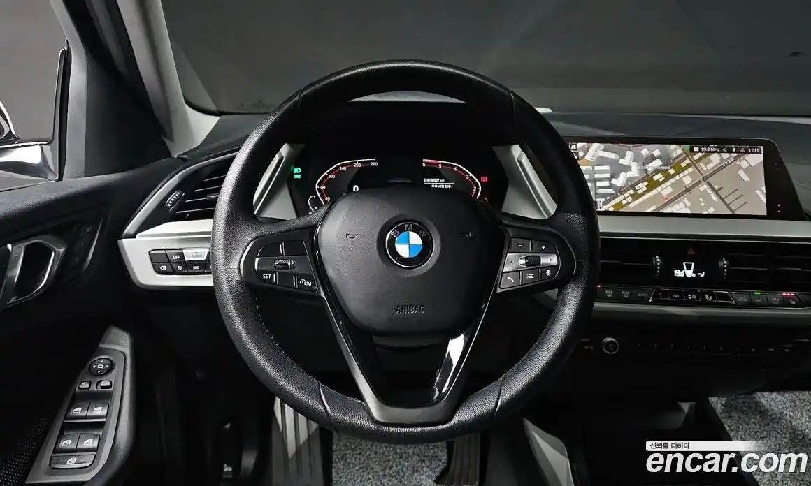 BMW 1 серия 2020 2.0 автомат (гидро), фото 13