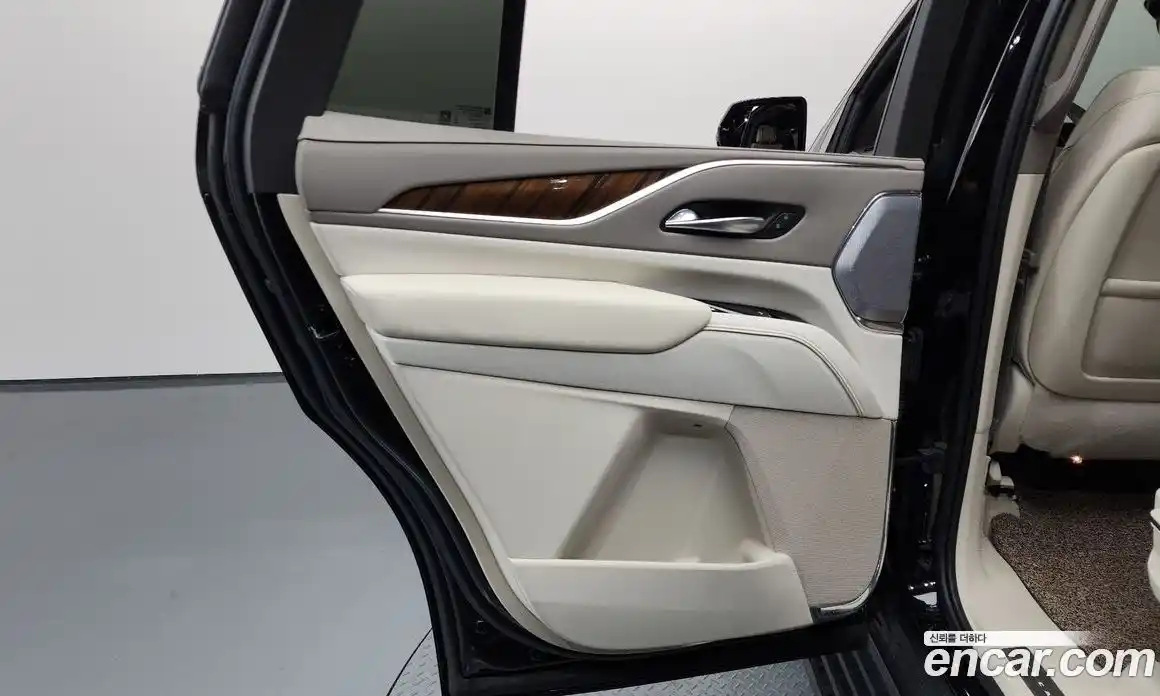 Cadillac Escalade 2022 6.2 гидро, фото 15