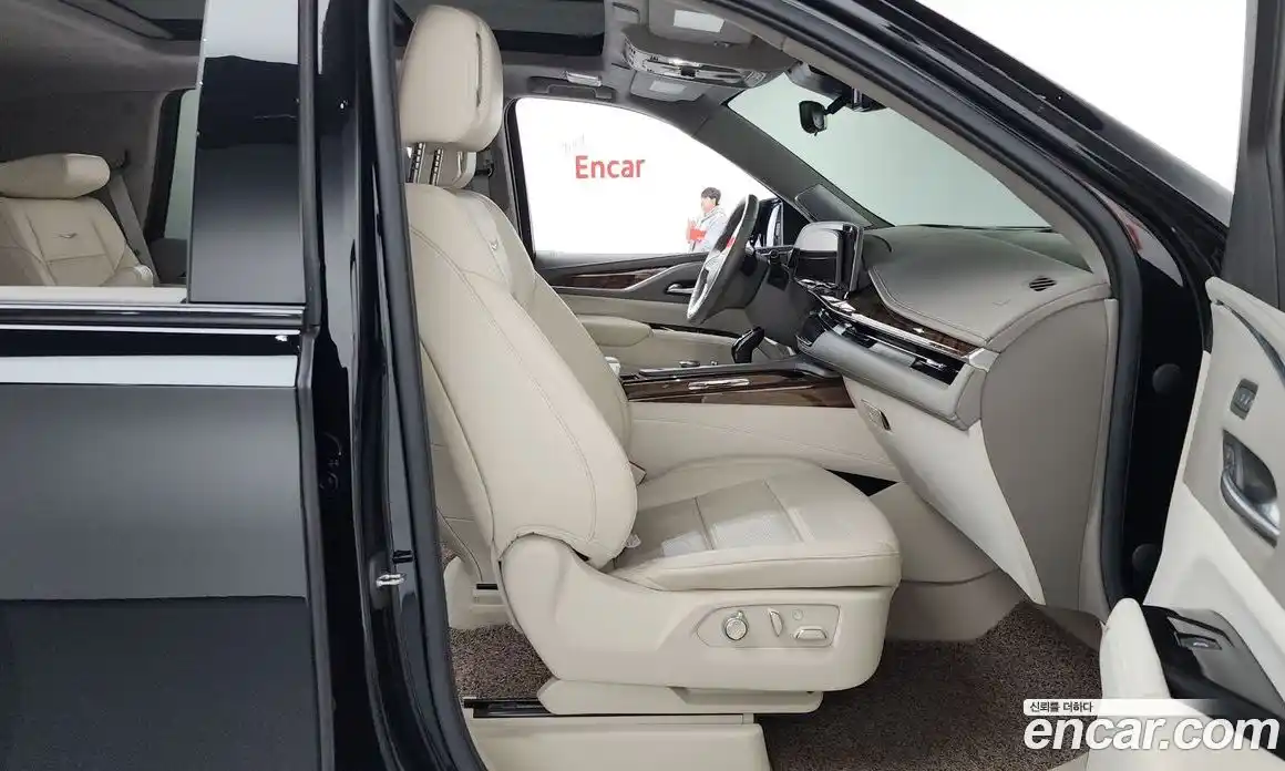 Cadillac Escalade 2022 6.2 гидро, фото 16