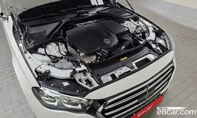 Mercedes-Benz E-Class 2024 2.0 автомат (гидро), миниатюра 6