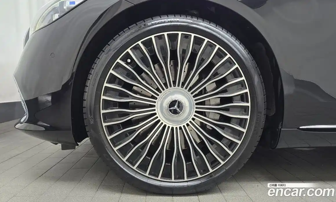 Mercedes-Benz S-Class 2023 6.0 гидро, фото 5