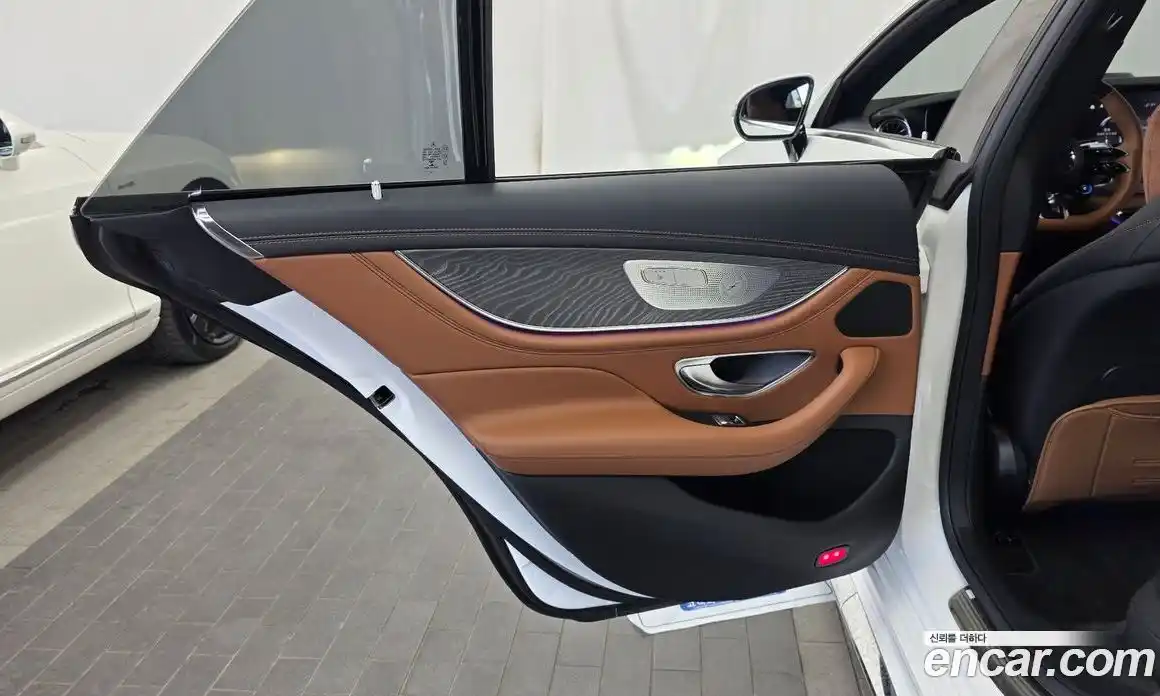 Mercedes-Benz AMG GT 2023 3.0 гидро, фото 15
