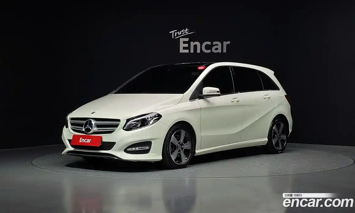 Mercedes-Benz B-Class 2018 2.0 гидро, фото 1 Mercedes-Benz B-Class 2018 2.0 гидро, фото 1