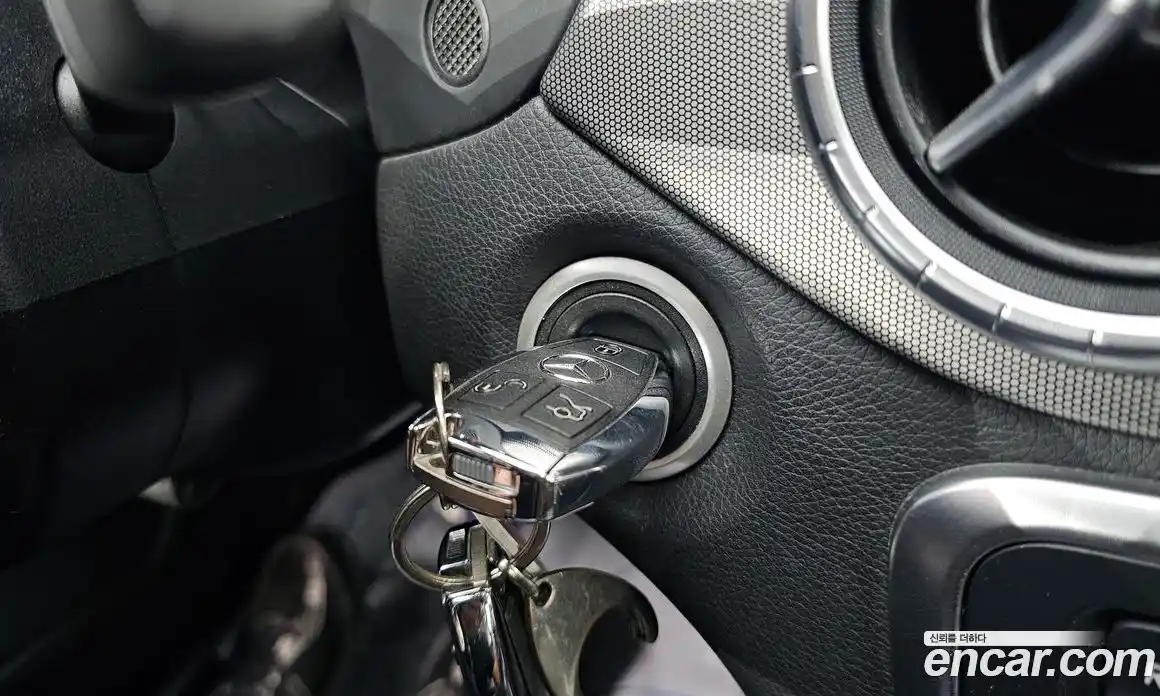 Mercedes-Benz CLA-Class 2017 2.0 гидро, фото 24 Mercedes-Benz CLA-Class 2017 2.0 гидро, фото 24