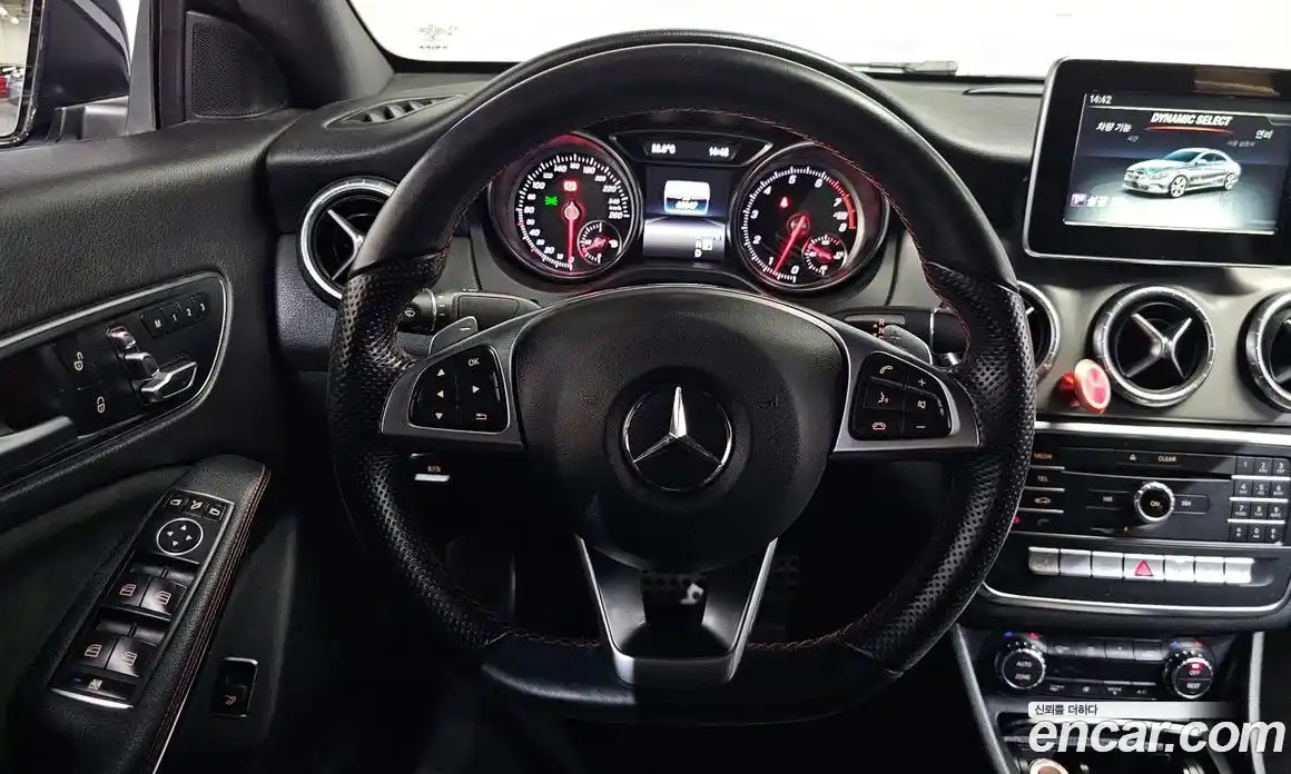 Mercedes-Benz CLA-Class 2018 2.0 гидро, фото 20 Mercedes-Benz CLA-Class 2018 2.0 гидро, фото 20