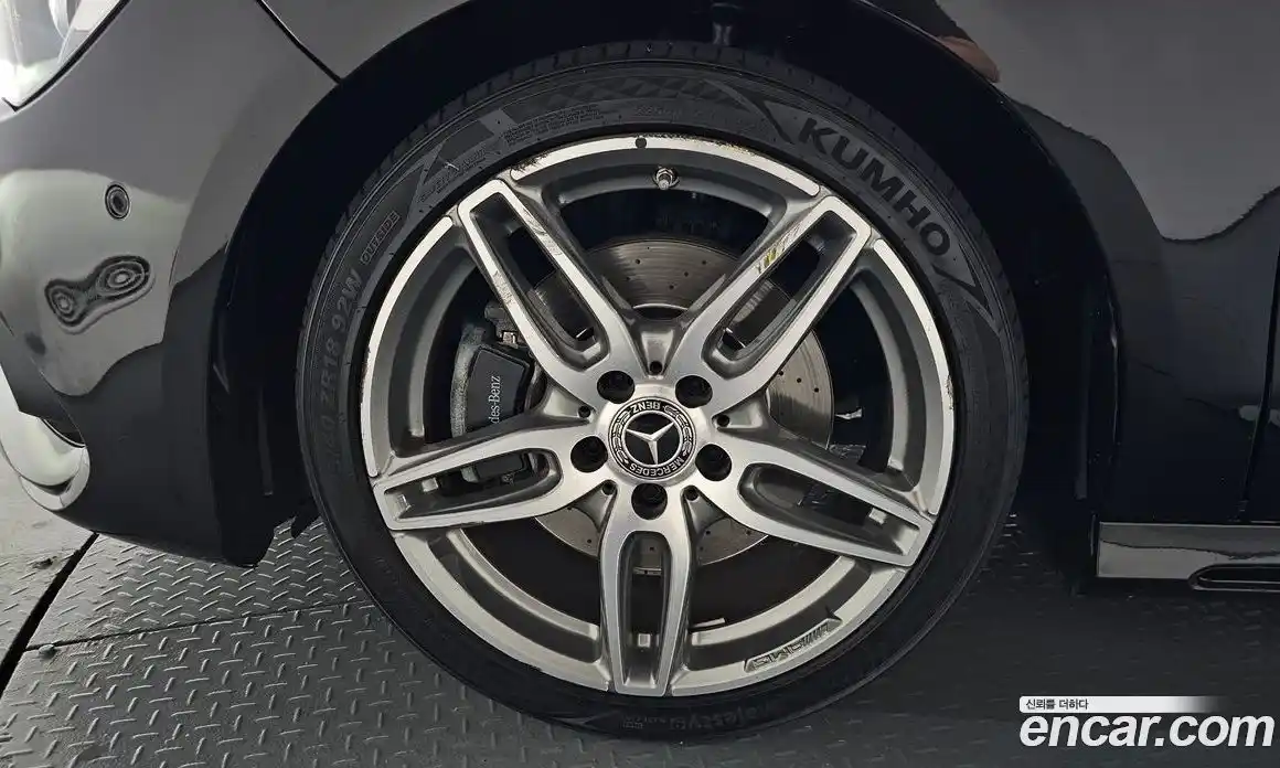 Mercedes-Benz CLA-Class 2018 2.0 гидро, фото 6 Mercedes-Benz CLA-Class 2018 2.0 гидро, фото 6