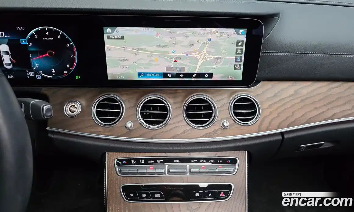 Mercedes-Benz E-Class 2022 2.0 автомат (гидро), фото 19