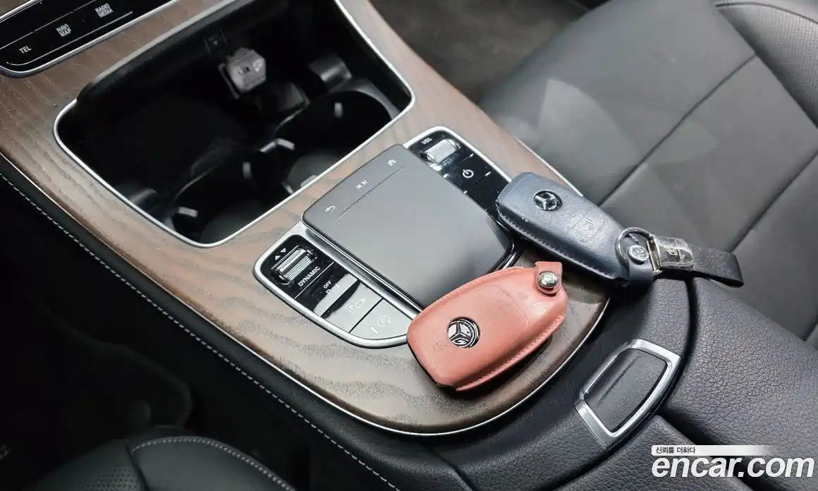 Mercedes-Benz E-Class 2022 2.0 автомат (гидро), фото 24