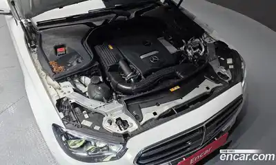 Mercedes-Benz E-Class 2022 2.0 автомат (гидро), миниатюра 6