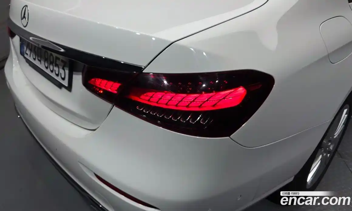Mercedes-Benz E-Class 2022 2.0 автомат (гидро), фото 9