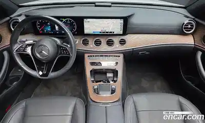 Mercedes-Benz E-Class 2022 2.0 автомат (гидро), миниатюра 10