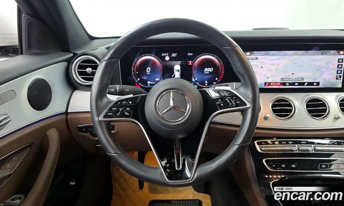 Mercedes-Benz E-Class 2021 2.0 гидро, фото 13