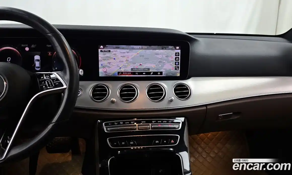 Mercedes-Benz E-Class 2021 2.0 гидро, фото 14
