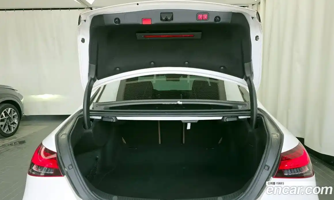 Mercedes-Benz E-Class 2021 2.0 гидро, фото 20