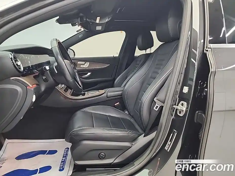 Mercedes-Benz E-Class 2021 2.0 гидро, фото 11
