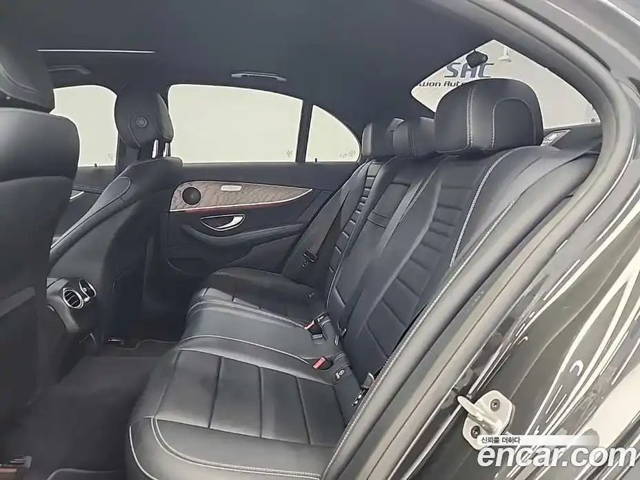 Mercedes-Benz E-Class 2021 2.0 гидро, фото 12