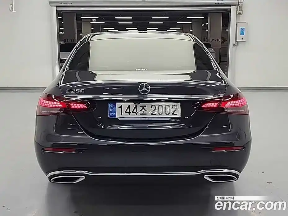 Mercedes-Benz E-Class 2021 2.0 гидро, фото 3