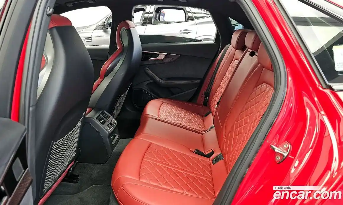 Audi S4 2023 3.0 автомат (гидро), фото 16