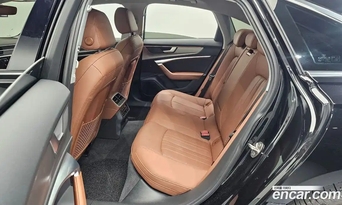 Audi A6 2021 2.0 автомат (гидро), фото 17