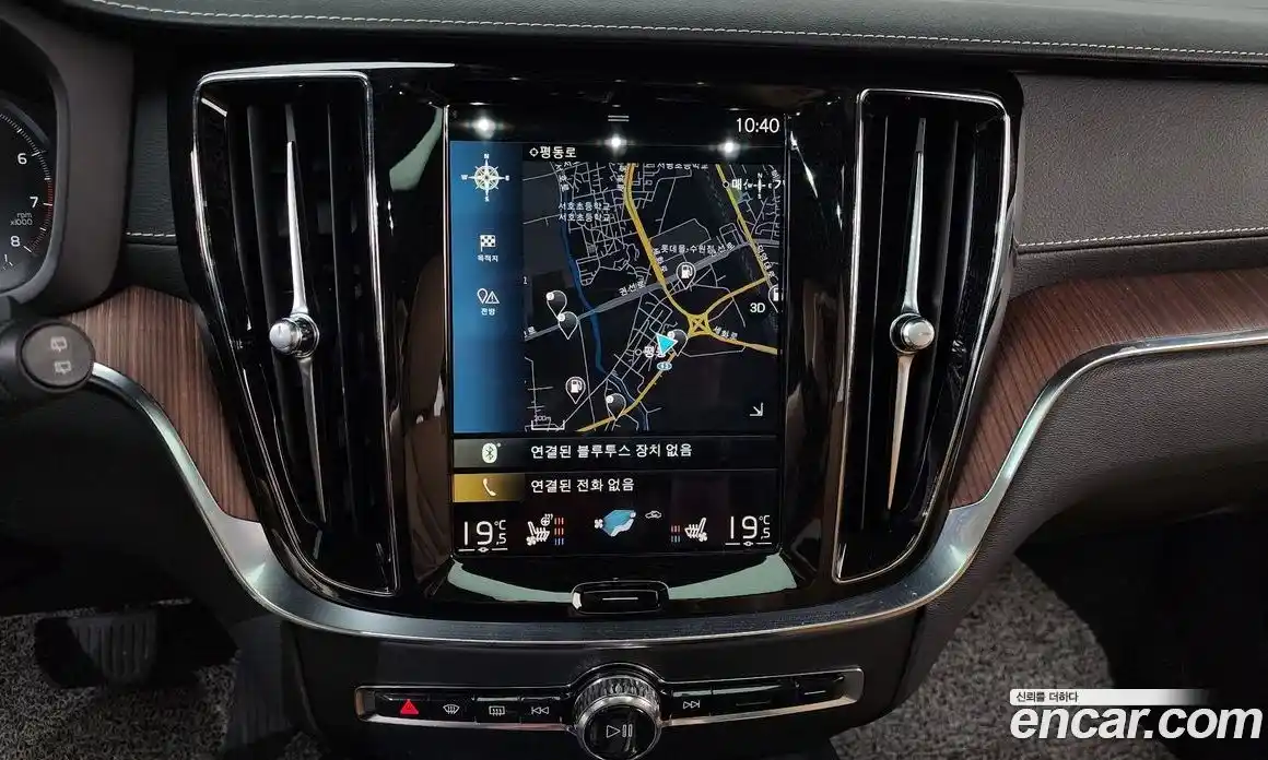 Volvo V60 2021 2.0 автомат (гидро), фото 18