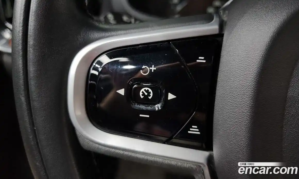 Volvo V60 2021 2.0 автомат (гидро), фото 21