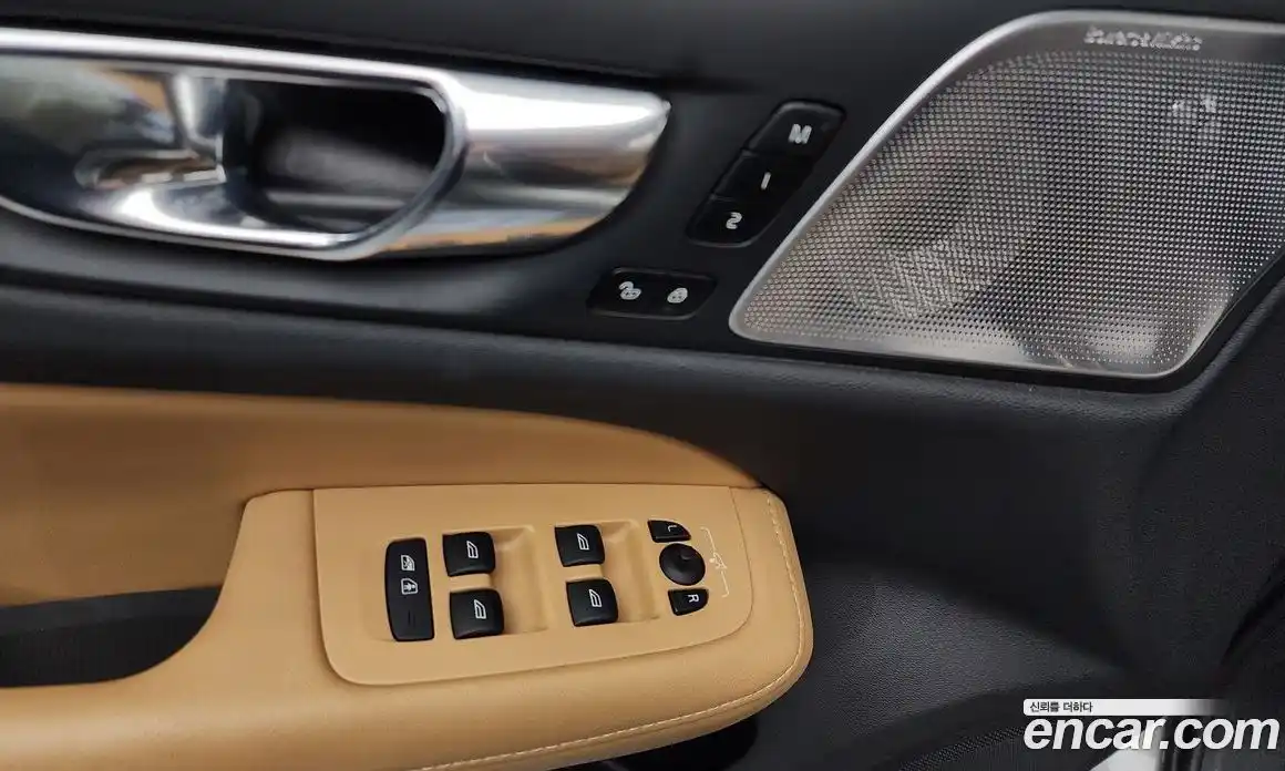 Volvo V60 2021 2.0 автомат (гидро), фото 34
