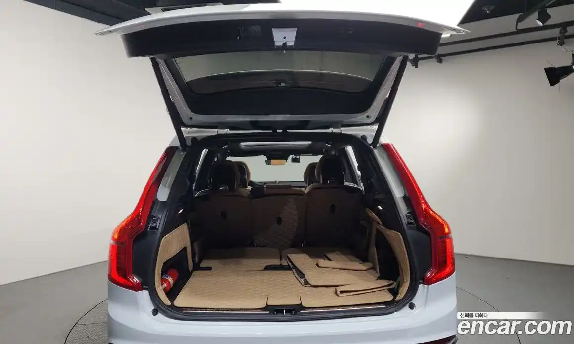 Volvo XC90 2021 2.0 автомат (гидро), фото 24