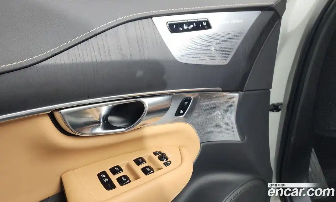 Volvo XC90 2021 2.0 автомат (гидро), фото 25