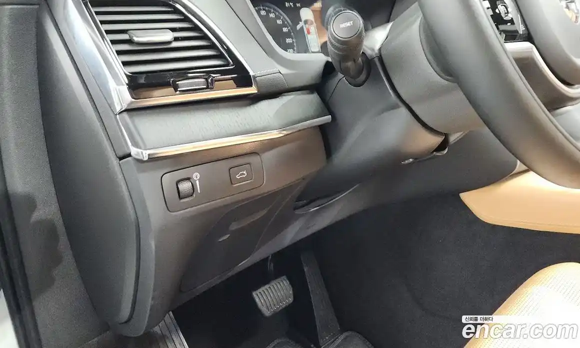 Volvo XC90 2021 2.0 автомат (гидро), фото 28