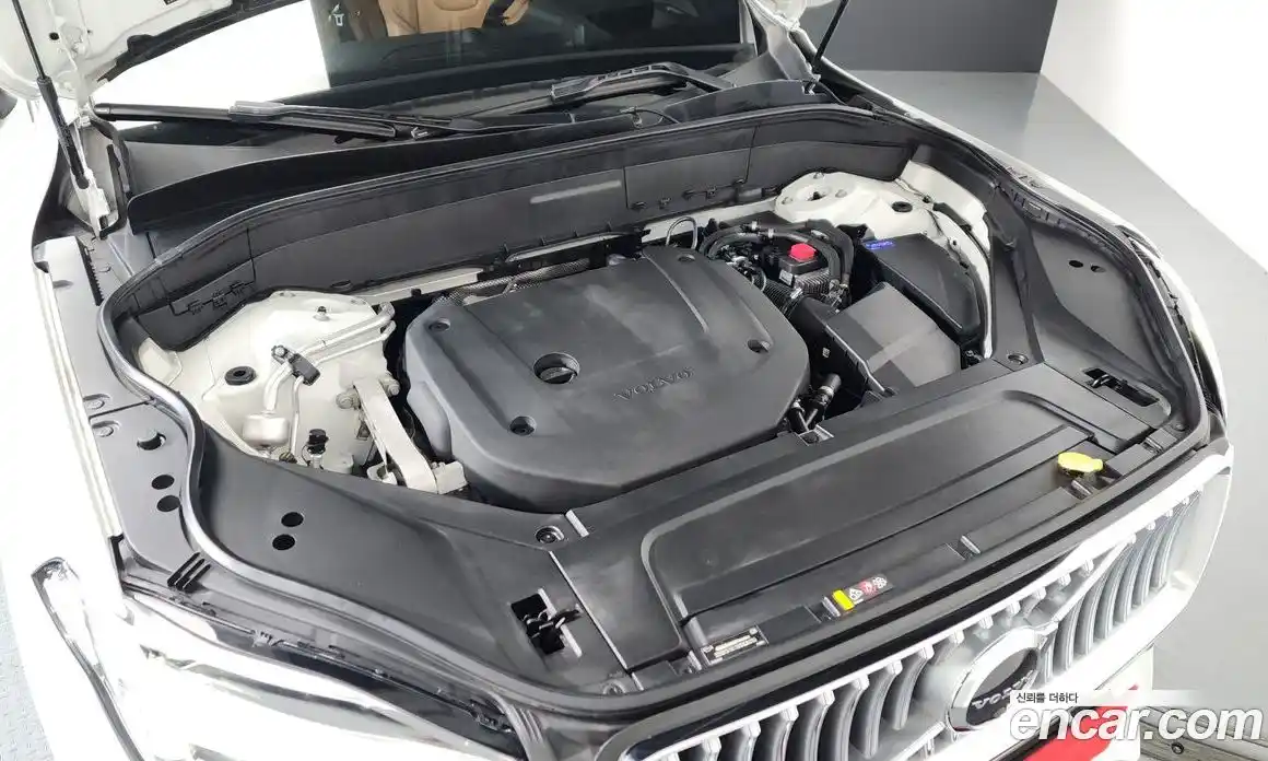 Volvo XC90 2021 2.0 автомат (гидро), фото 6