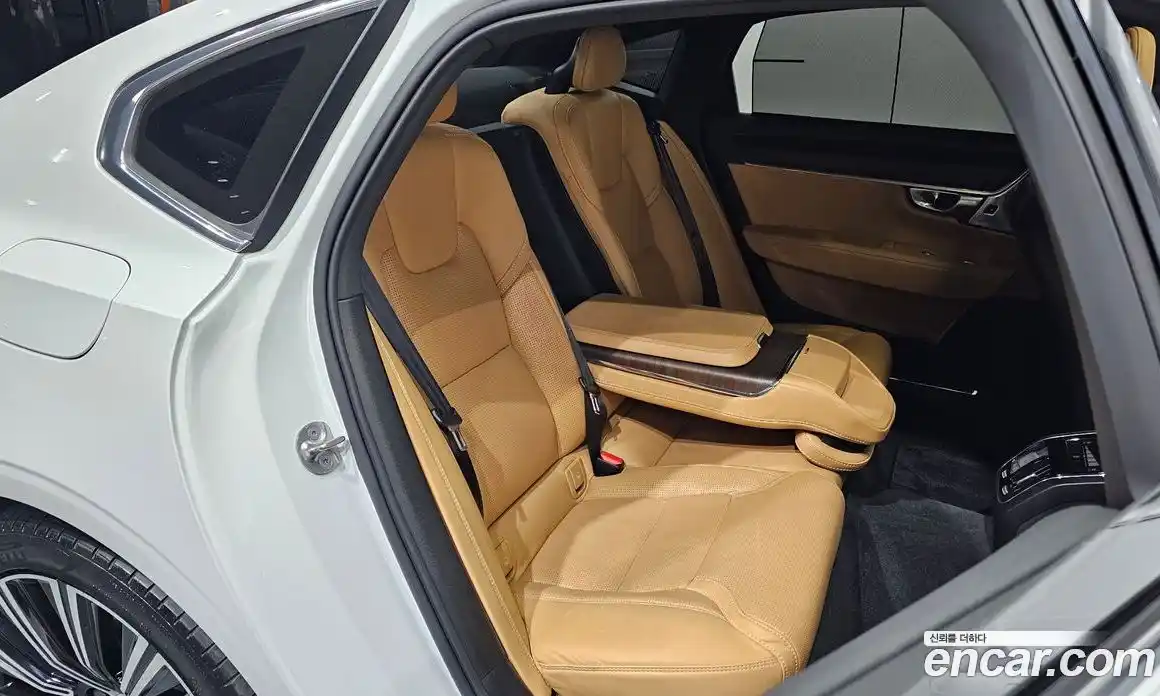 Volvo S90 2023 2.0 автомат (гидро), фото 18