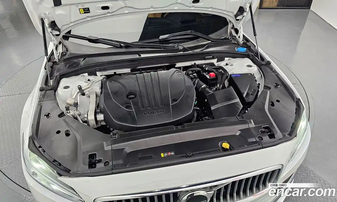 Volvo S90 2023 2.0 автомат (гидро), фото 6