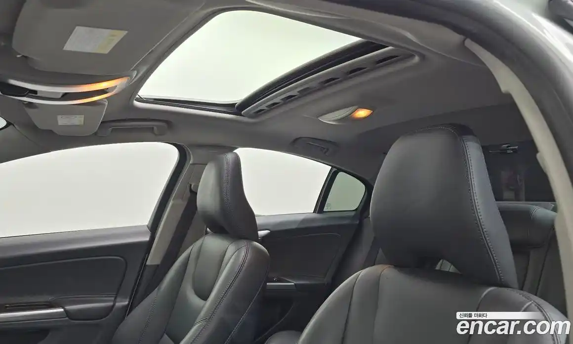 Volvo S60 2018 2.0 автомат (гидро), фото 19