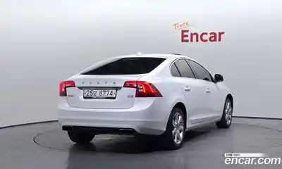 Volvo S60 2018 2.0 автомат (гидро), миниатюра 2
