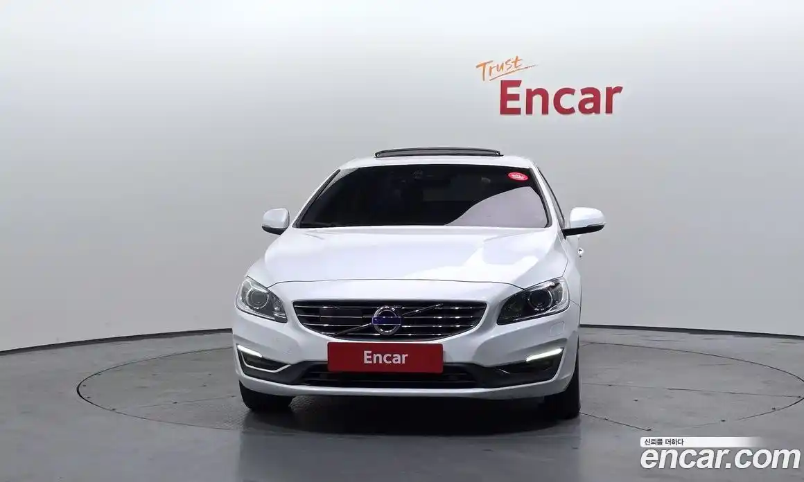 Volvo S60 2018 2.0 автомат (гидро), фото 3