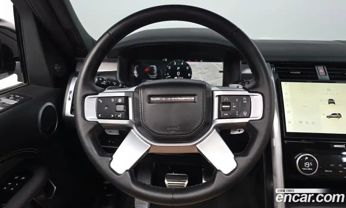 Land Rover Discovery 2024 3.0 автомат (гидро), фото 13
