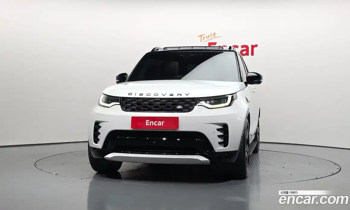 Land Rover Discovery 2024 3.0 автомат (гидро), фото 3